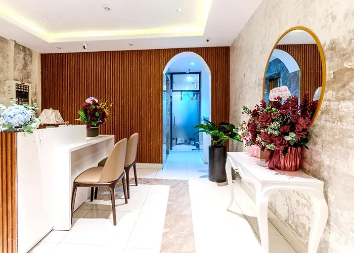 Park View Luxury Hotel